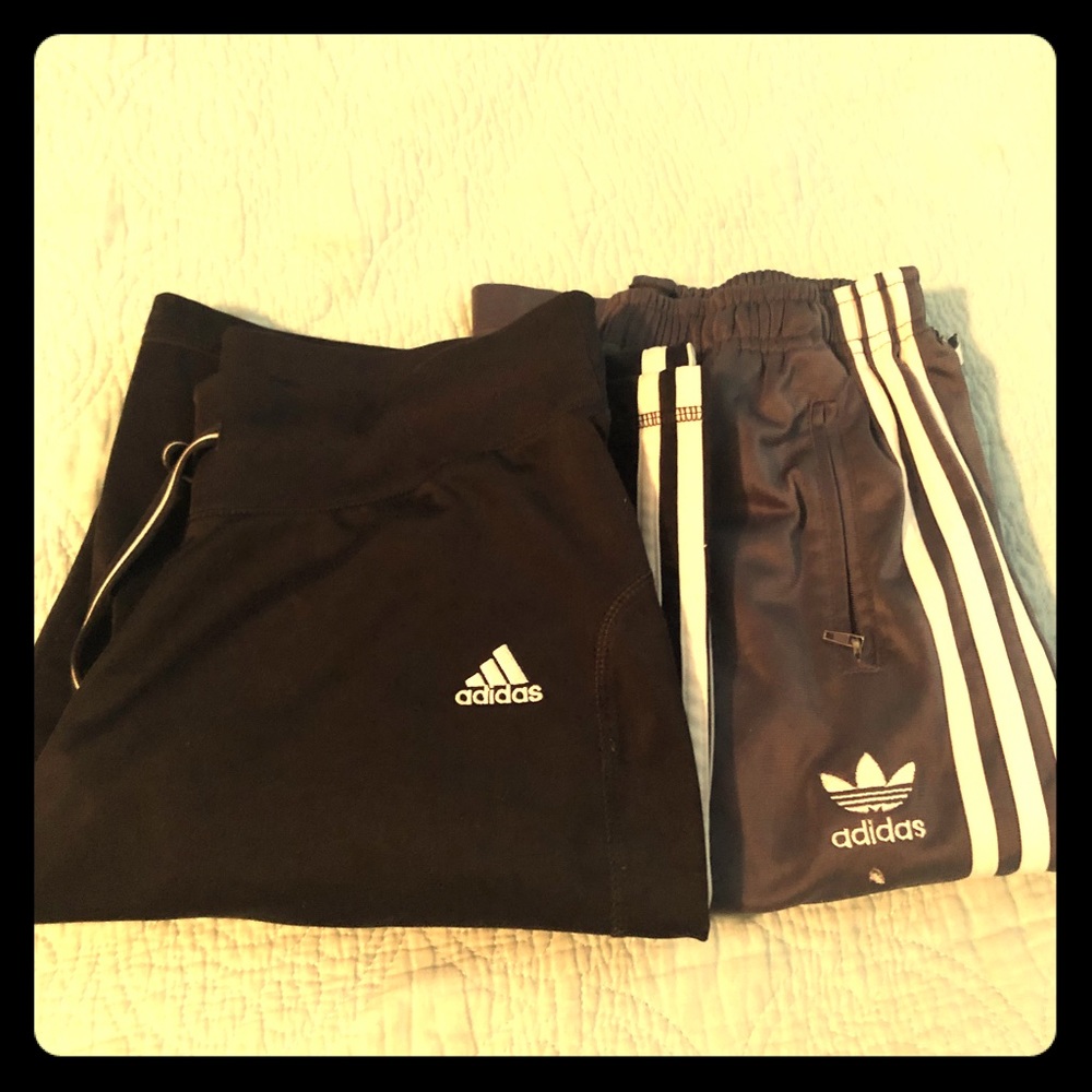 Women’s Set of Adidas jogger pants